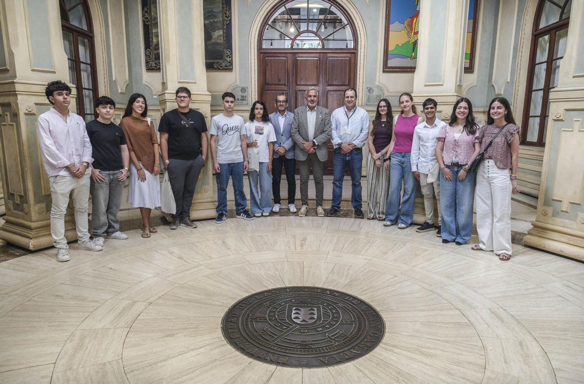 Recepción a los estudiantes con mejores calificaciones en la PAU de junio 2026 en la ULPGC Recepción a los estudiantes con mejores calificaciones en la PAU de junio 2026 en la ULPGC