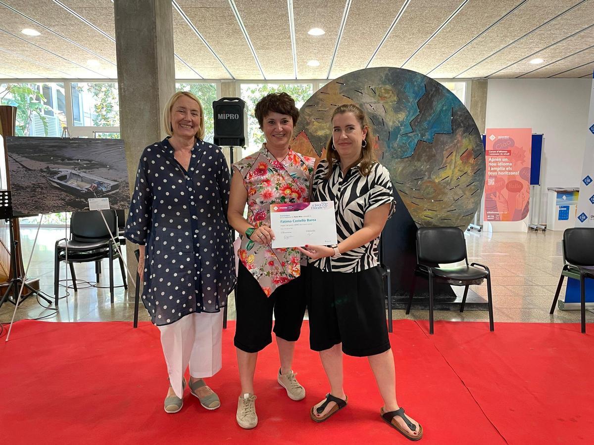Imágenes del acto de entrega de premios de los II Jocs Florals de la Facultad de Filosofía y Letras