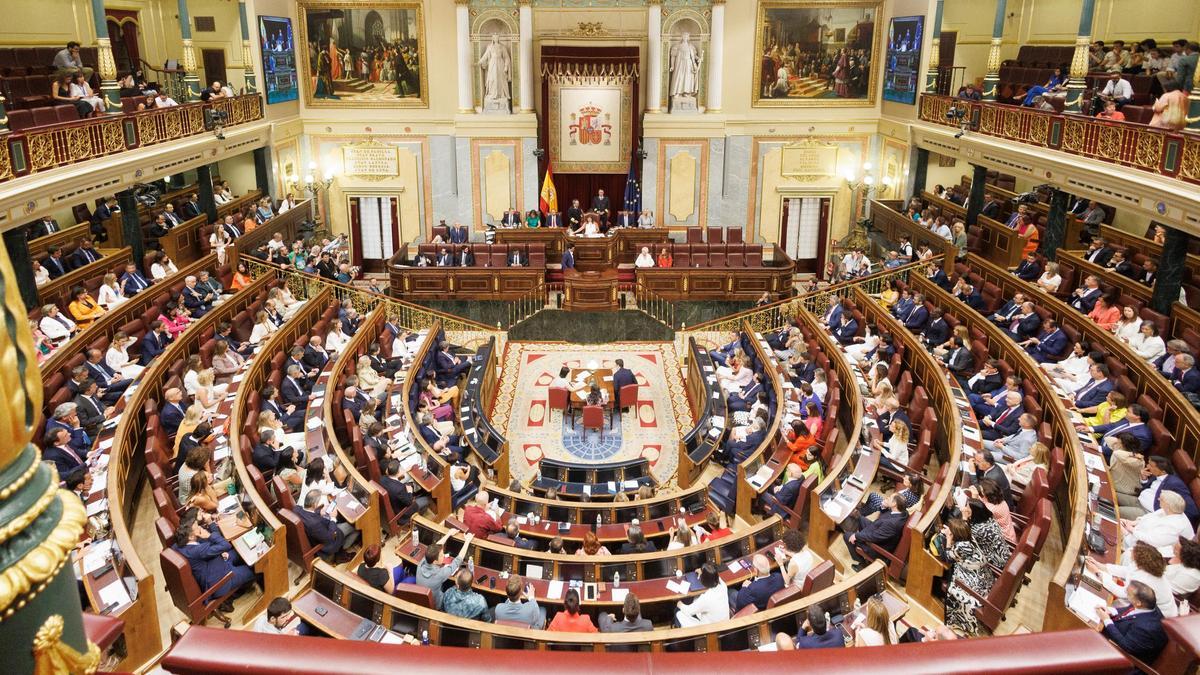 Gesamtübersicht über das Abgeordnetenhaus während der konstituierenden Sitzung. Die beiden Häuser des spanischen Parlaments - Abgeordnetenhaus und Senat - konstituieren sich am Donnerstag, dreieinhalb Wochen nach der vorgezogenen Wahl vom 23. Juli.