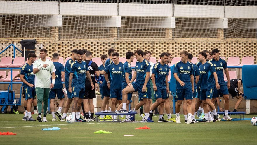 El Zaragoza echa a andar con Carbonell y Juan Sebastián al margen