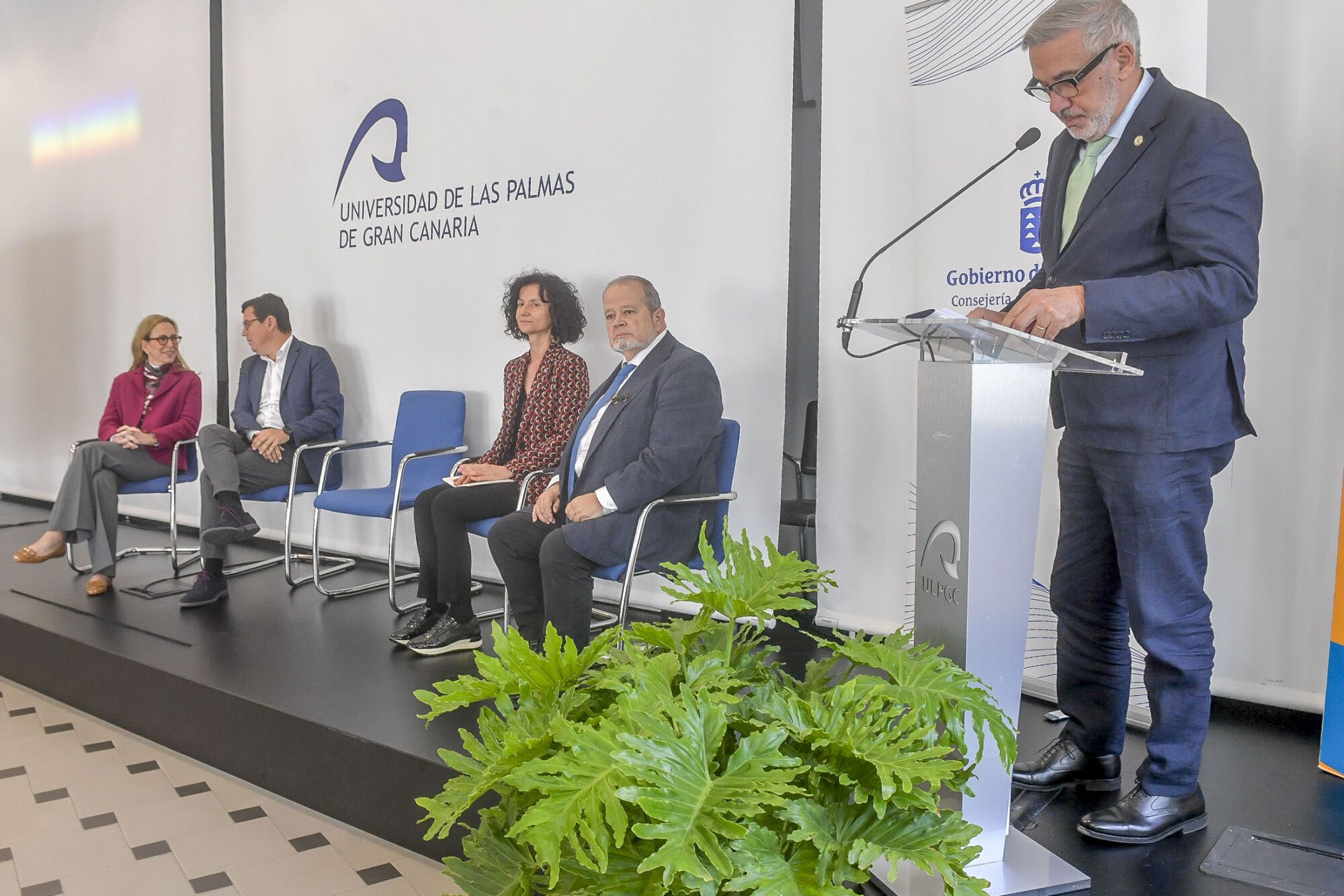 Colaboración entre las universidades canarias y Obras Públicas