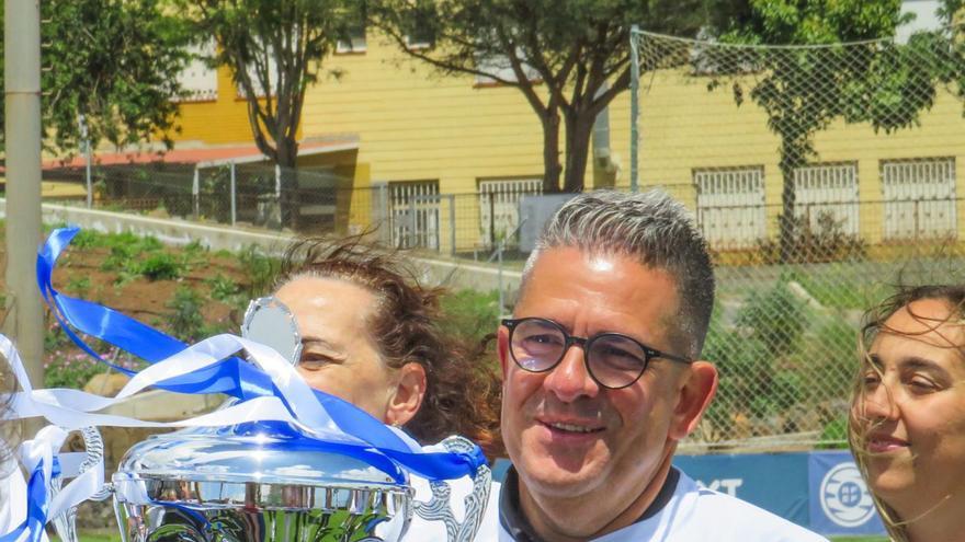 Andrés Clavijo, tras certificar el ascenso a Primera Federación con la victoria por 4-1 ante el Levante B. | CDT