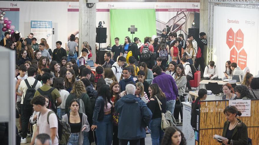 L’Expojove, un saló «cada cop més consolidat i una eina pels joves»