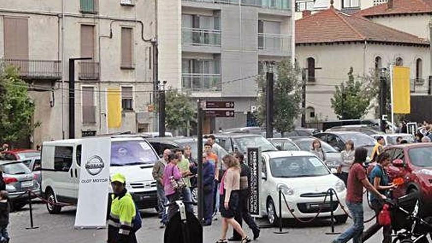 Imatge d&#039;un dels últims mercats del cotxe d&#039;ocasió a Olot.