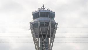 Torre de control del aeropuerto de Barcelona-El Prat.