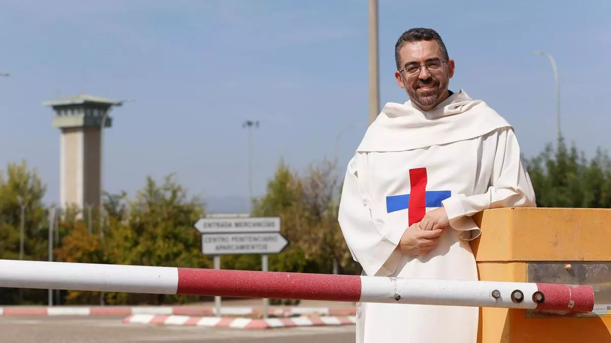 Padre Sergio, capellán de la prisión: "Hay quien se siente más libre en la cárcel que en la calle"