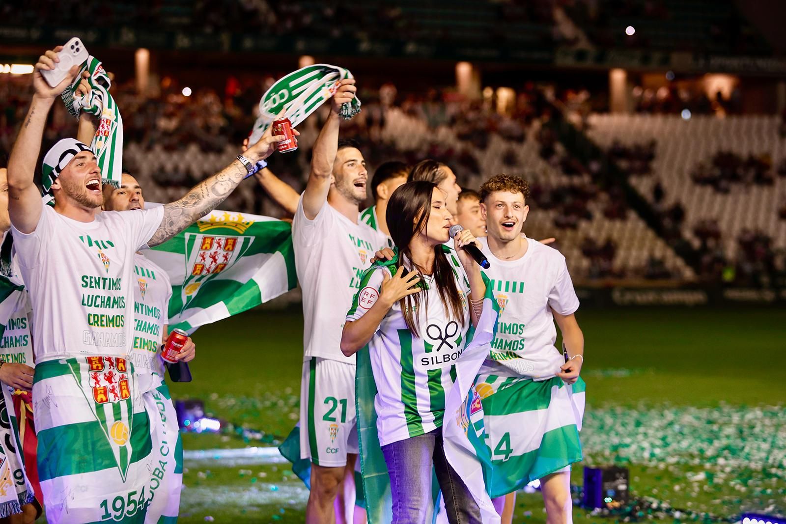 El Córdoba CF vuelve a Segunda / Las mejores imágenes de una noche para la historia