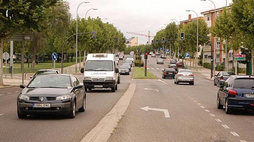 La avenida Cardenal Cisneros, durante el día de ayer, la jornada del «Día Europeo sin Coche».