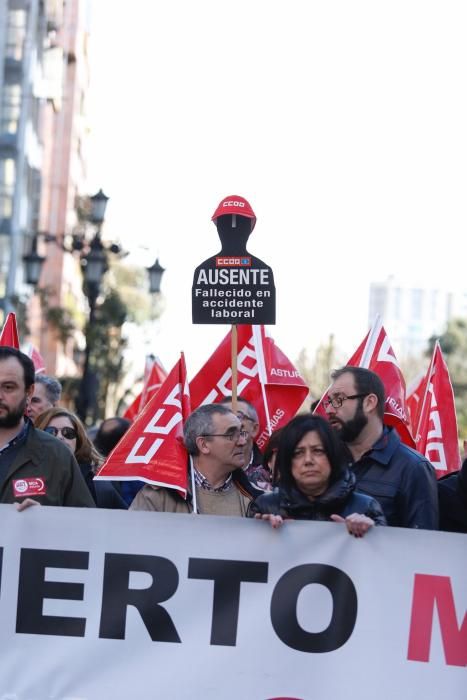 Concentración sindical en protesta por los últimos accidentes laborales