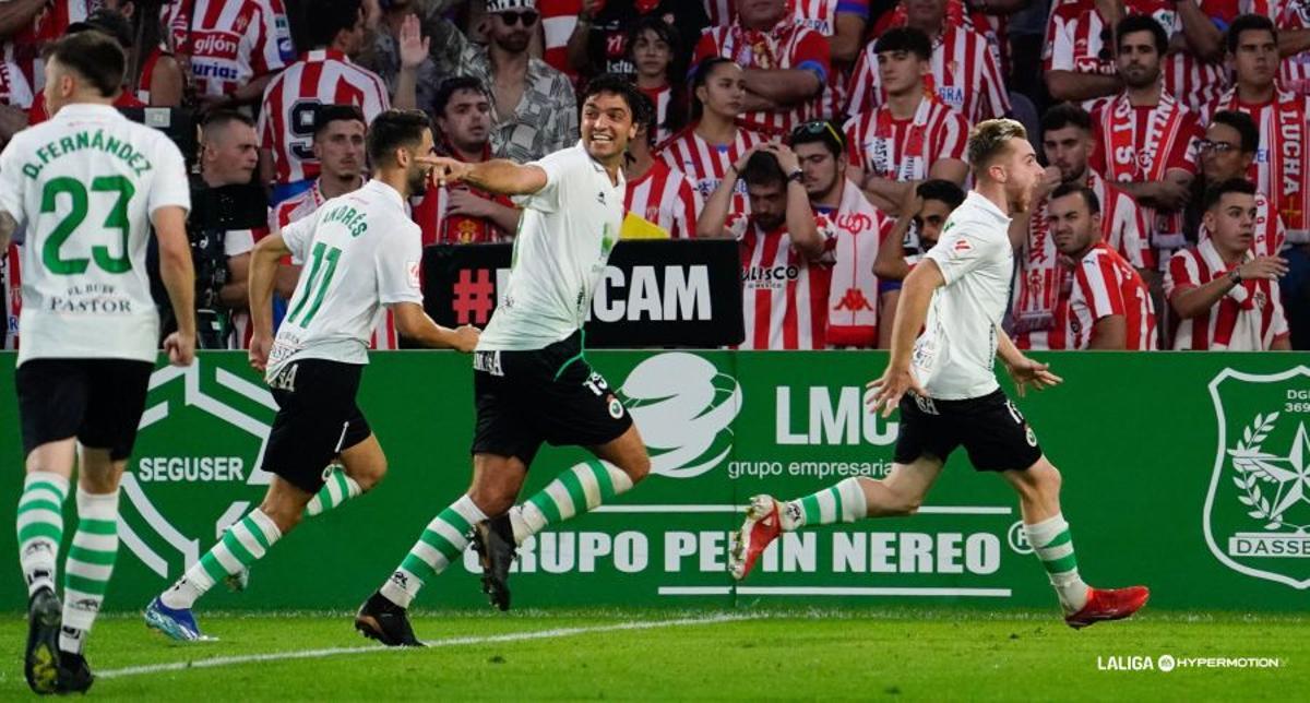 Resumen, goles y highlights del Racing de Santander 3 - 2 Sporting de ...