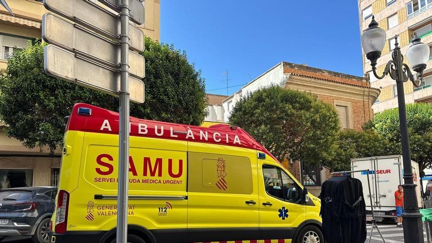 El SAMU sin médico que atendió a la mujer fallecida en Beneixama asistió después a un apuñalado en Sax