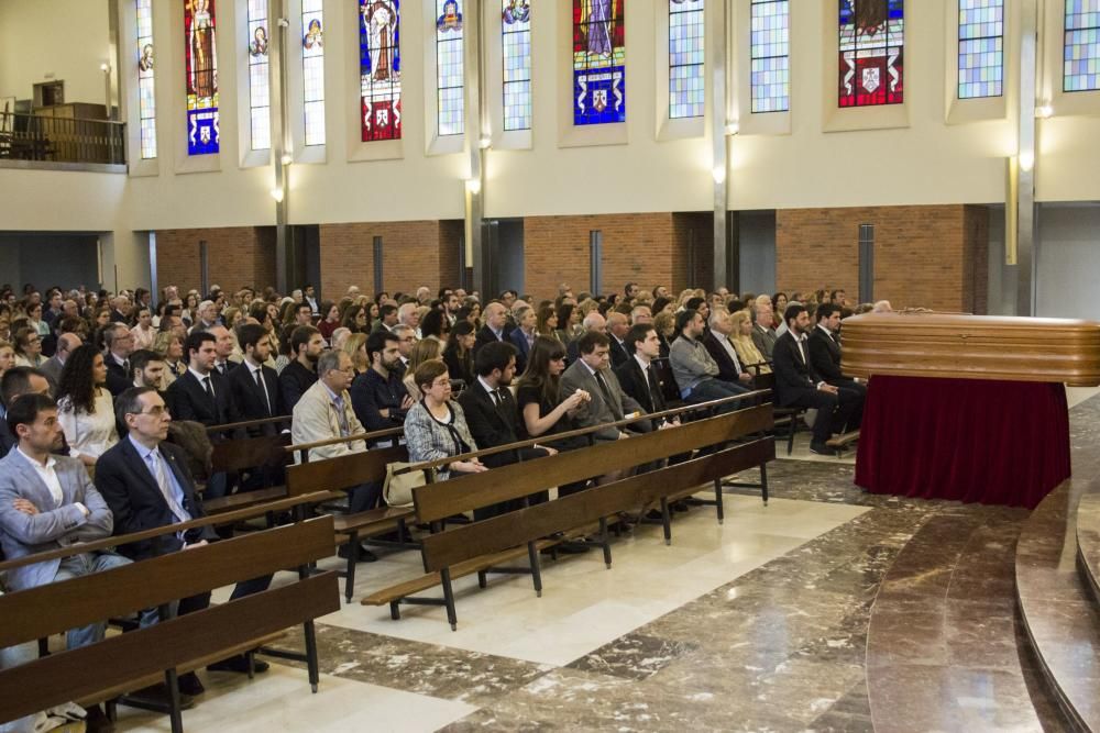 El adiós emocionado de la Universidad de Oviedo a su profesora de Derecho Eclesiástico María José Villa