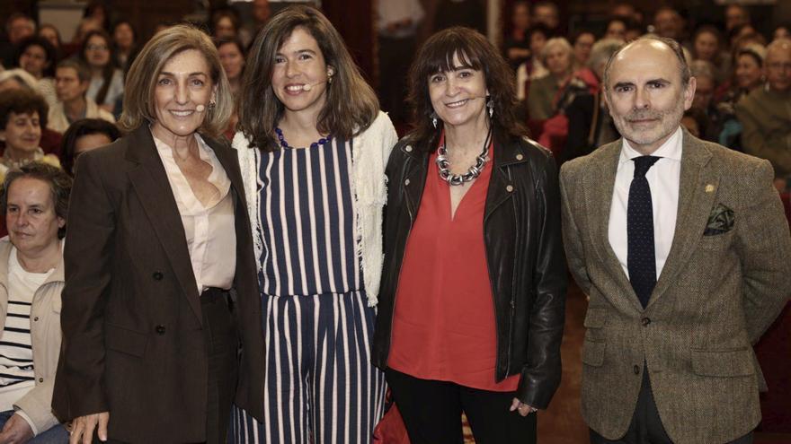 La novelista Rosa Montero participa en Oviedo en el ciclo de "La casa abierta": "Escribir te llena el corazón de emoción, temblor, miedo, maravilla"
