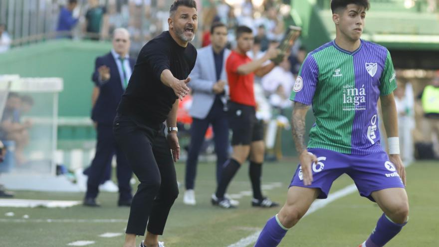 El Córdoba CF hace números para zanjar la pelea por la segunda plaza