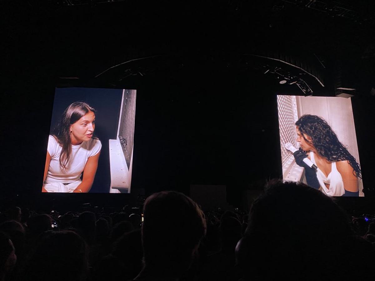 Kika Nazareth y Rosalía durante la confesión