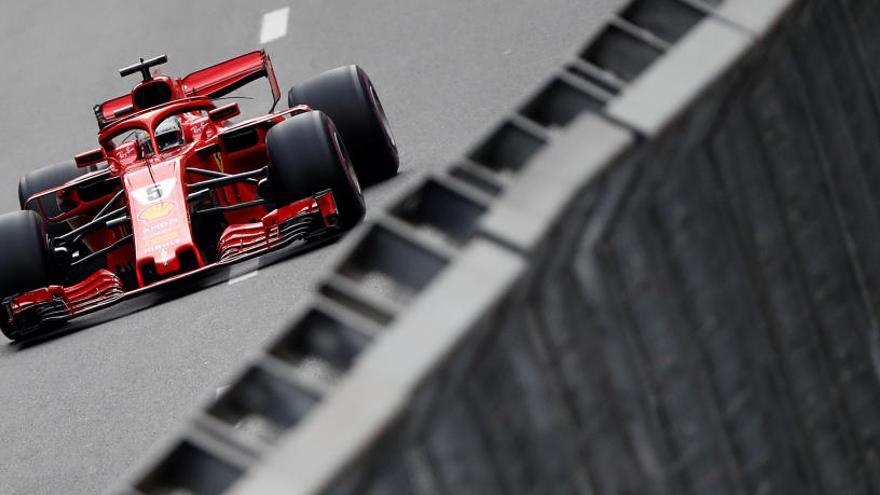 Vettel domina en Bakú
