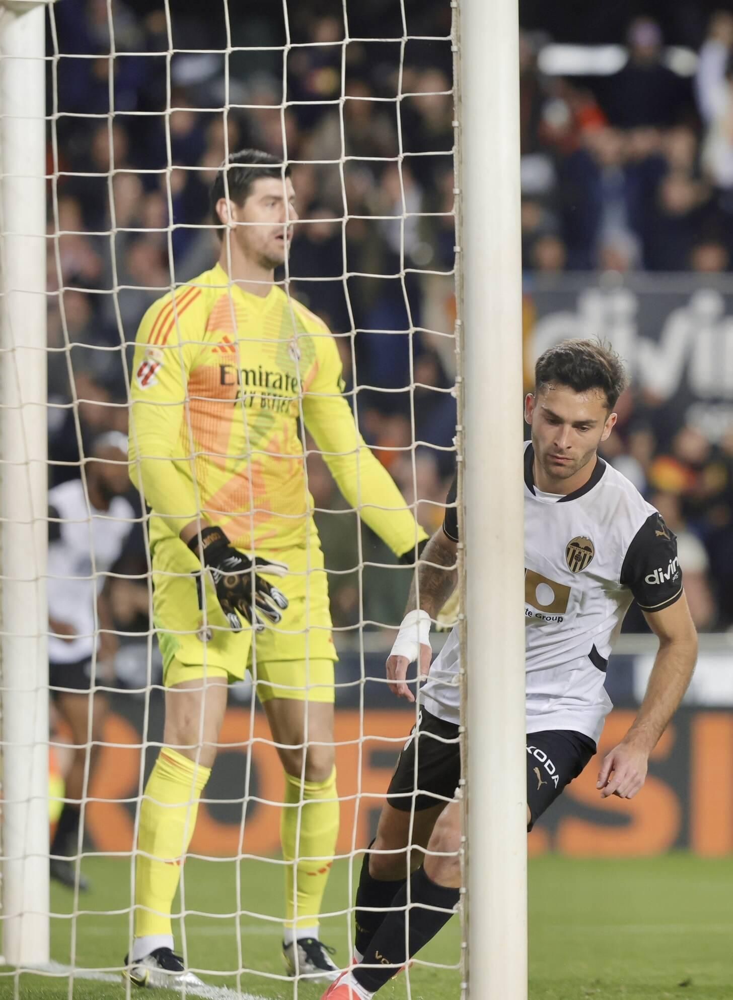 Las mejores fotos del partido entre el Valencia y el Real Madrid