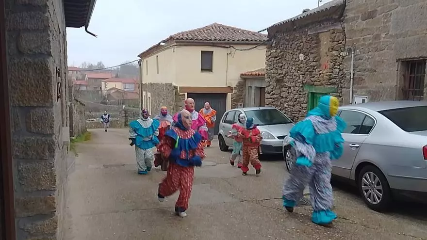 VÍDEO | Así se viven los Carnavales en Villanueva de Valrojo