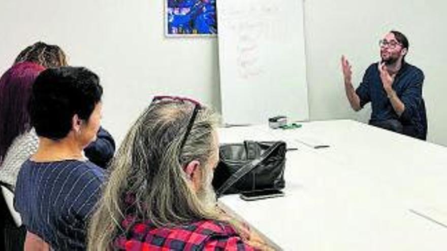 Els usuaris del Servei Local d’Ocupació participen en un taller per aprendre a gestionar l’ansietat | AJ. SANT FRUITÓS