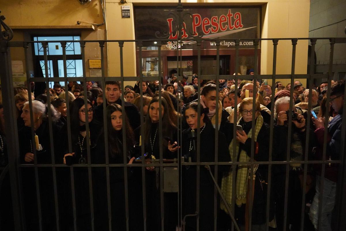 GALERÍA | Las mejores imágenes de Nuestra Madre de las Angustias tras suspender la procesión