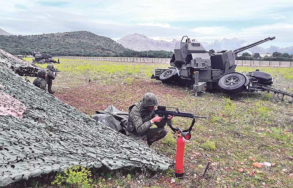 Manöver der spanischen Armee Pollença