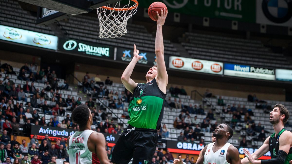 El gran partido de Henry Ellenson no bastó