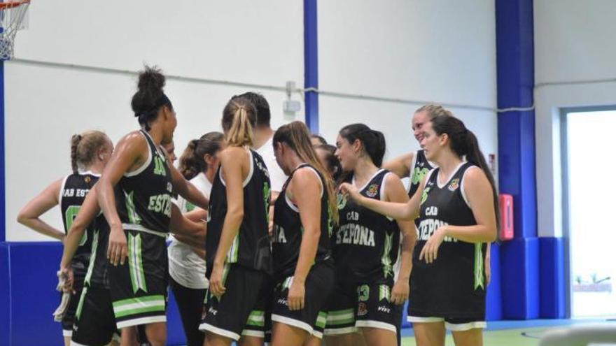 Jugadores del Baloncesto Estepona.