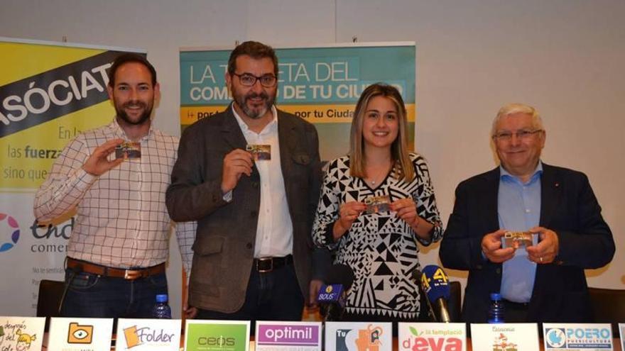 El comercio de la Vall d&#039;Uixó presenta su tarjeta de fidelización i-Más