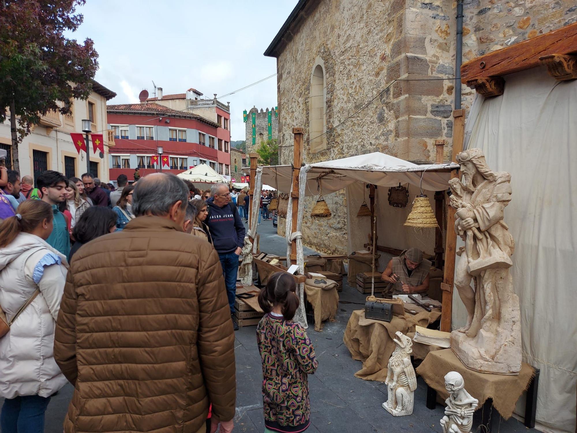 En imágenes: Domingo de lleno en la Feria Medieval de Salas