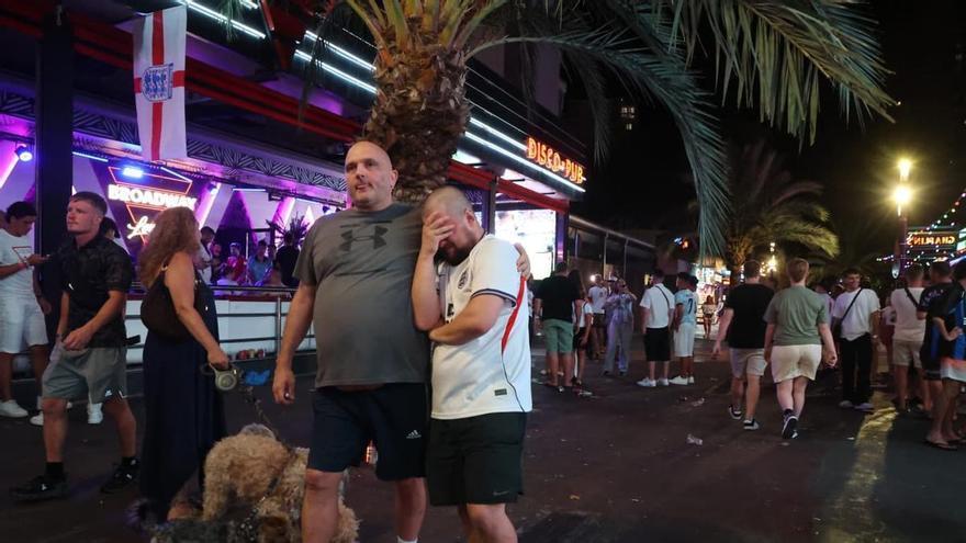 Argentina celebra el pase a la final en Alicante e Inglaterra llora en Benidorm: las dos caras de la moneda