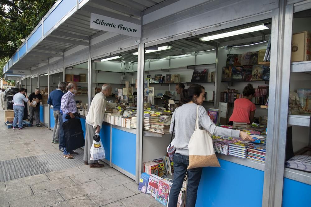 Arranca la feria del libro antiguo en los jardines de Méndez Núñez