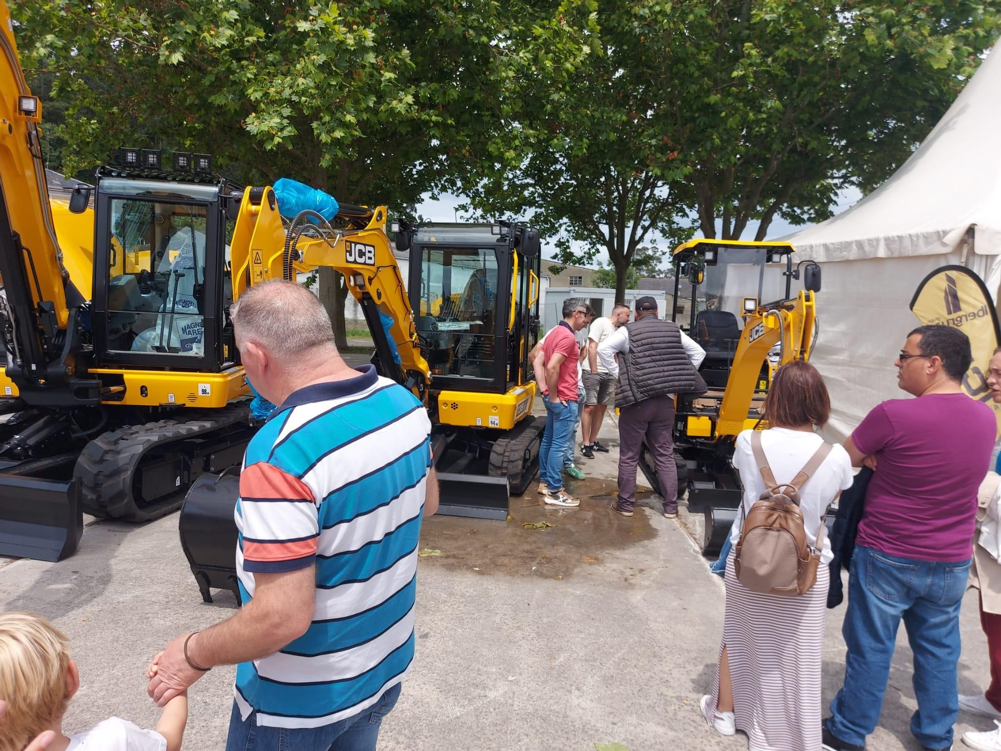 El público llenó la Feria de Vegadeo durante el fin de semana