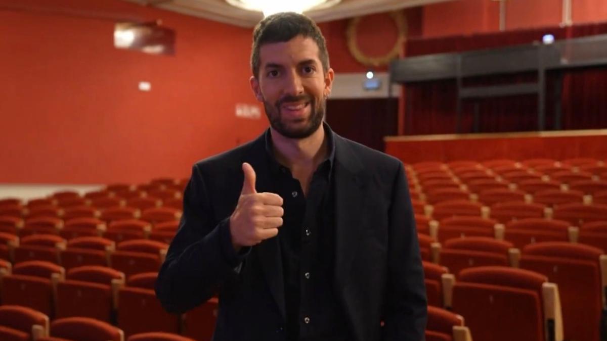‘La revuelta’ cambia de teatro para su próxima temporada y »desnuda» a Jorge Ponce para anunciarlo: «Es espectacular»