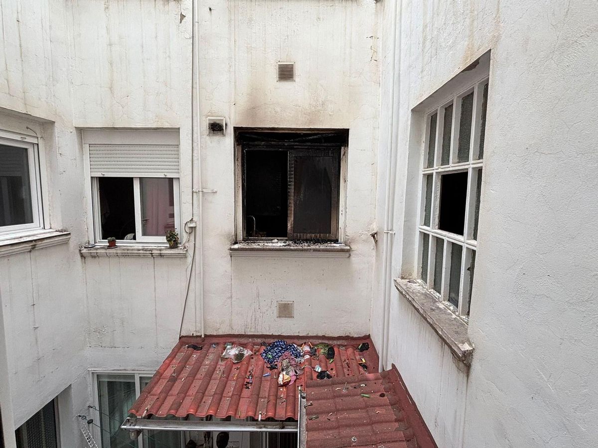 Herido grave un niño de 5 años en un incendio en una vivienda en Zaragoza.