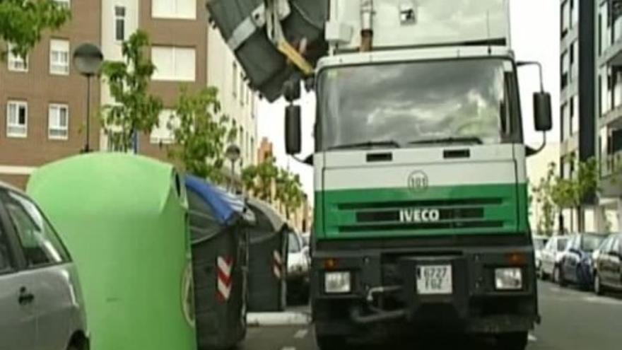 El Ayuntamiento de Madrid estudia no recoger las basuras todos los días