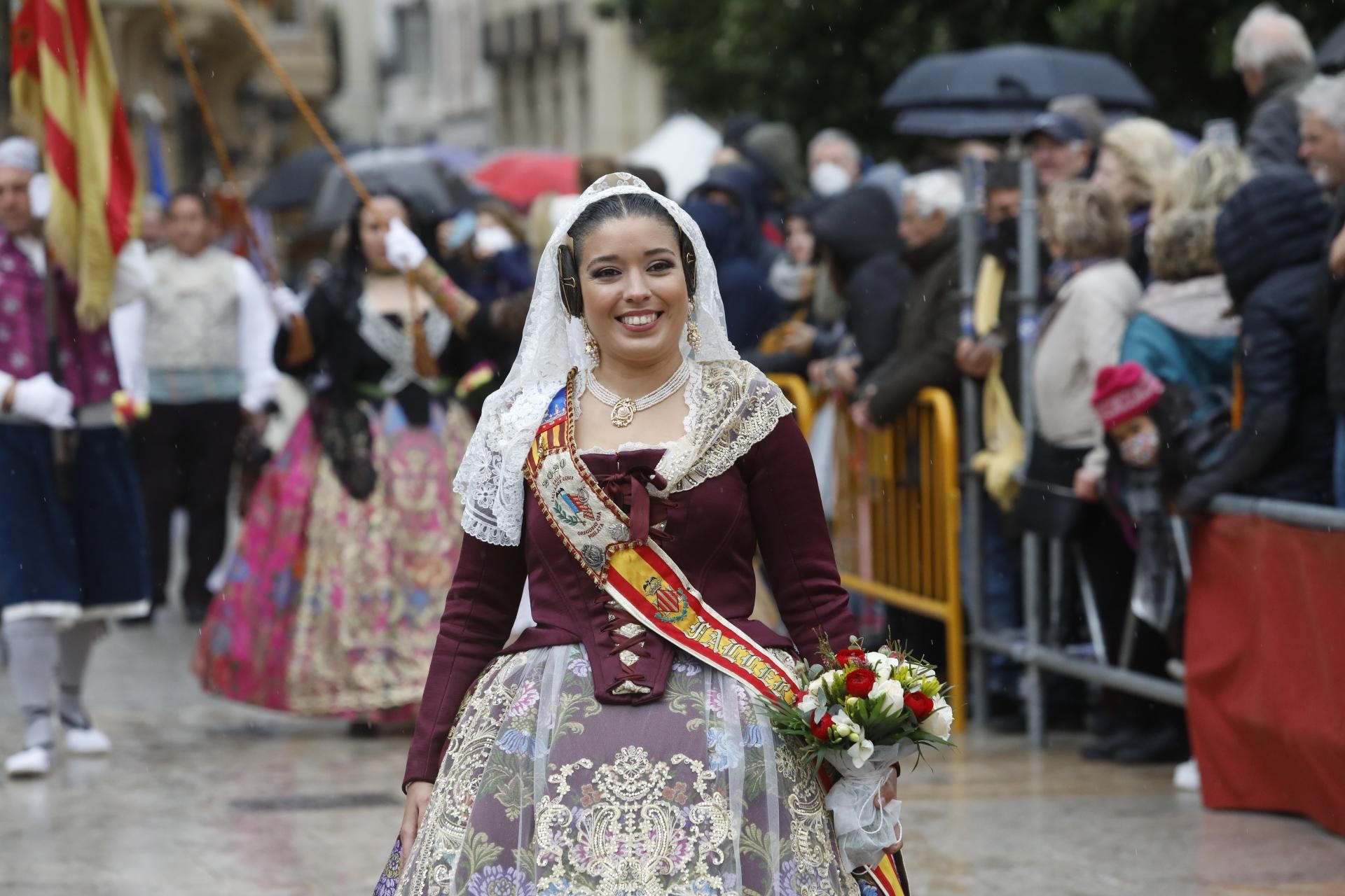 Búscate en el primer día de Ofrenda por la calle Quart (entre las 115.30 y las 17.00 horas)