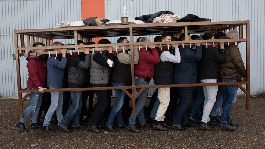 VÍDEO | Ensayo de cargadores de Semana Santa