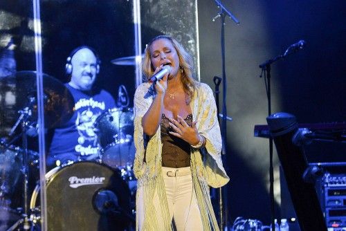 ANASTACIA: LA VOZ QUE RESUCITA HASTA LAS ROCAS DE LA CANTERA DE STARLITE