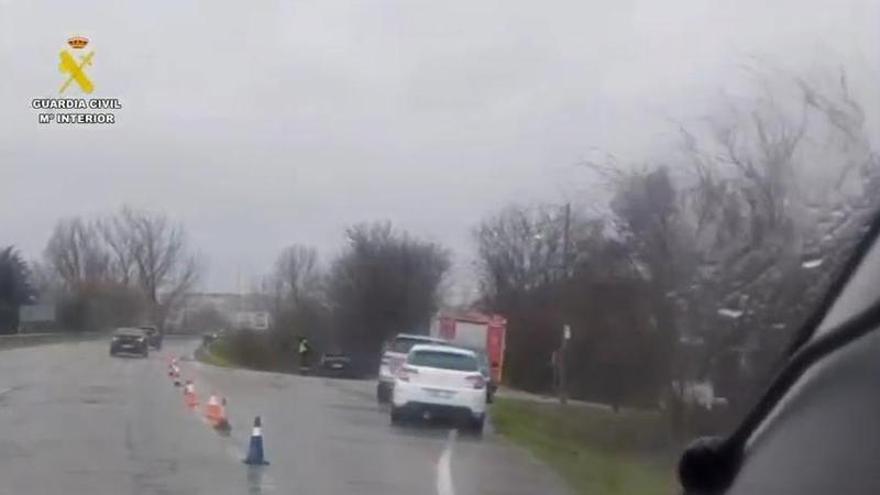 Video | La Guardia Civil vigilando los accesos a la urbanización La Isleta de Coria