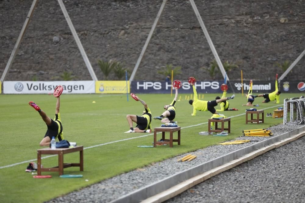 Primer entrenamiento de la UD Las Palmas en su fas