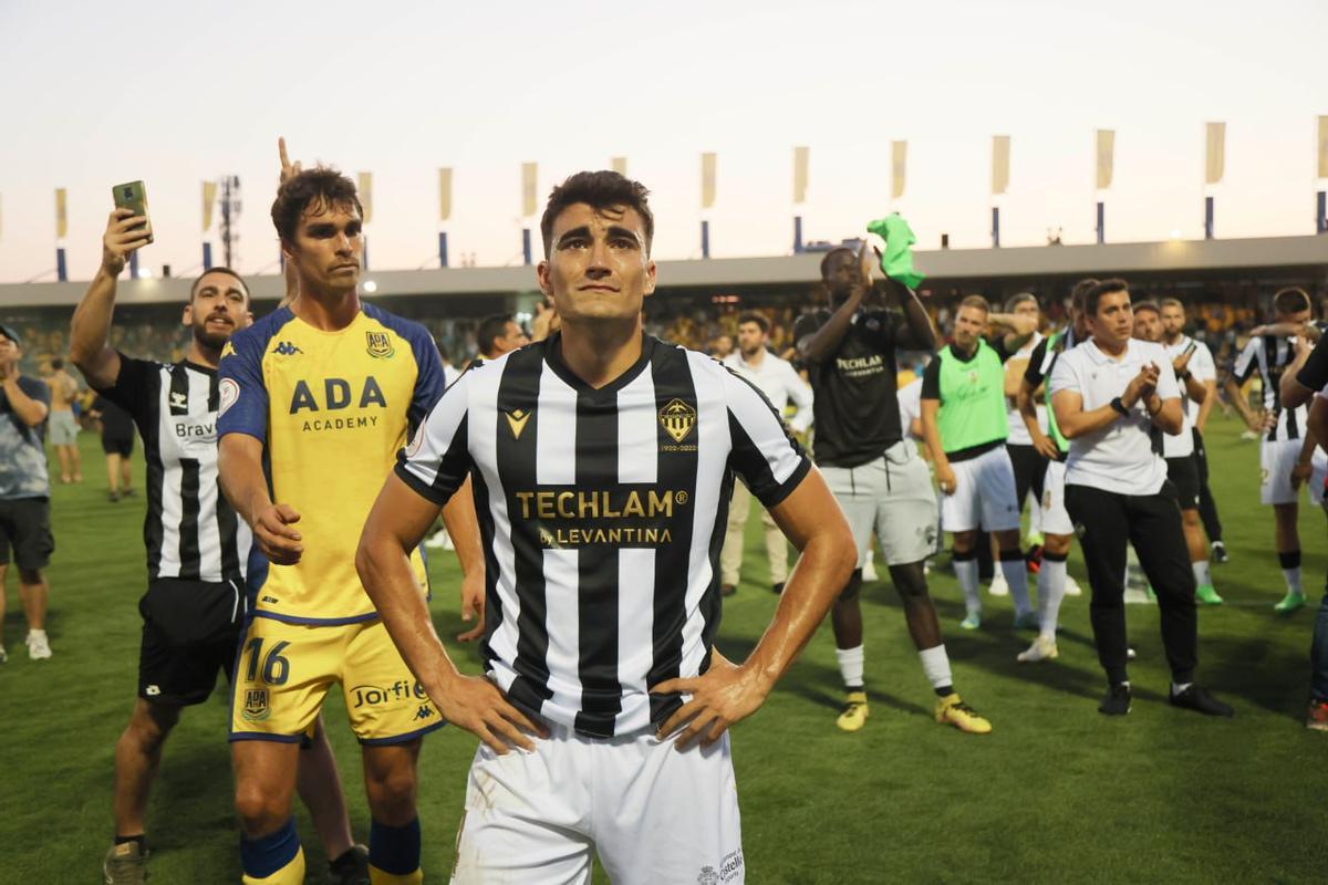 Javi Antón, tras la derrota.