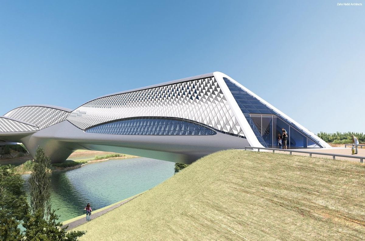El Pabellón Puente es sede de Mobility City.