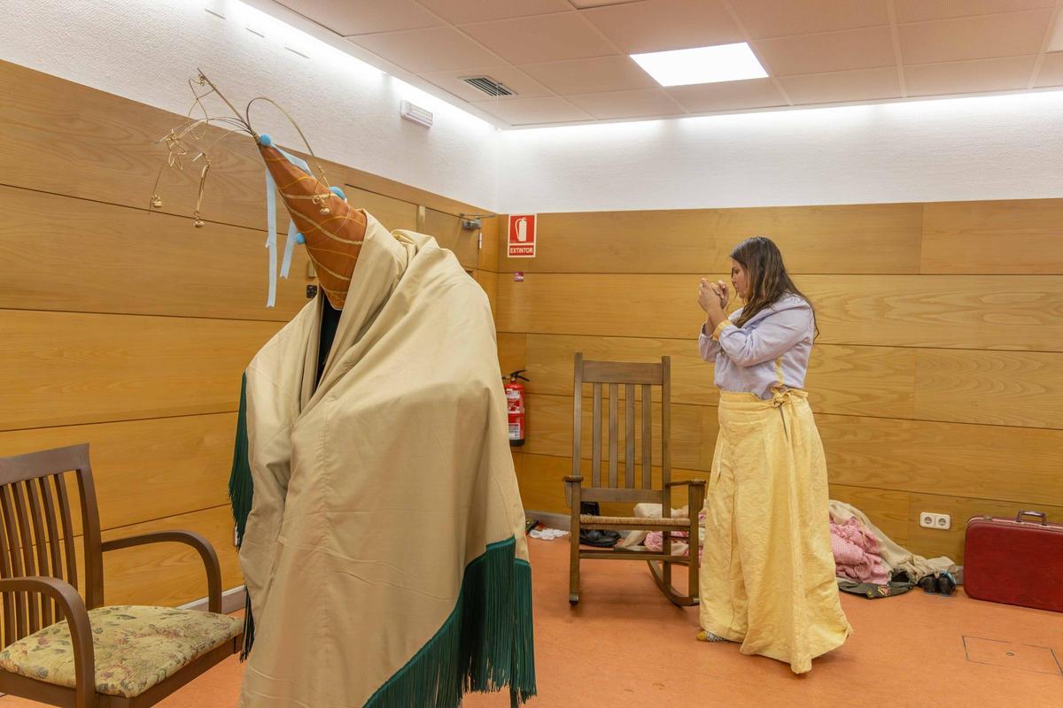 En la sala de ensayo de "Vicenta Lorca": memoria, cuerpo y música en la Compostela que danza En la sala de ensayo de "Vicenta Lorca": memoria, cuerpo y música en la Compostela que danza