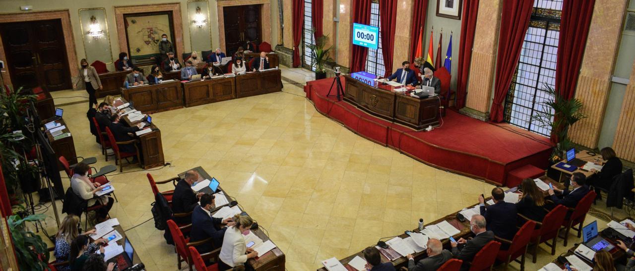 Pleno del Ayuntamiento de Murcia, ayer.