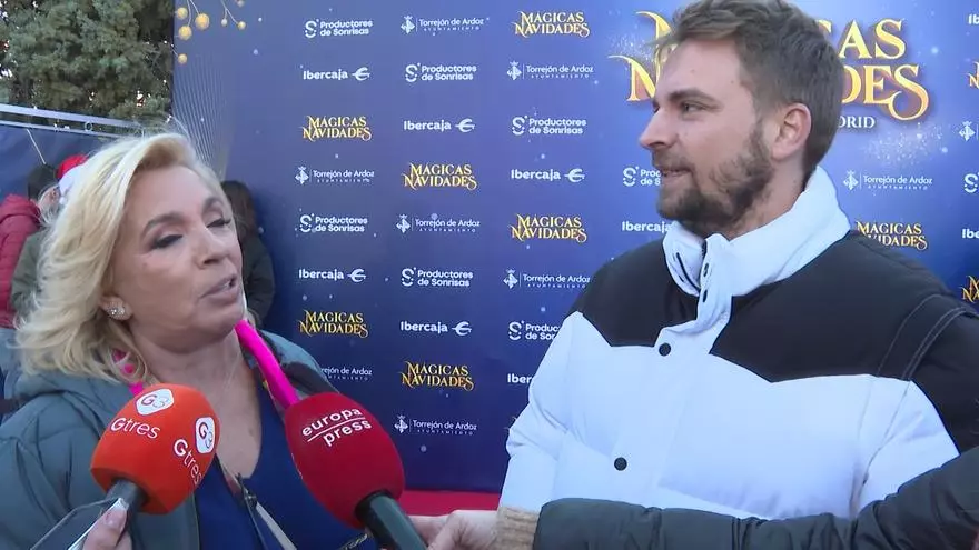 Carmen Borrego acude con su hijo José María a la inauguración del parque Mágicas Navidades