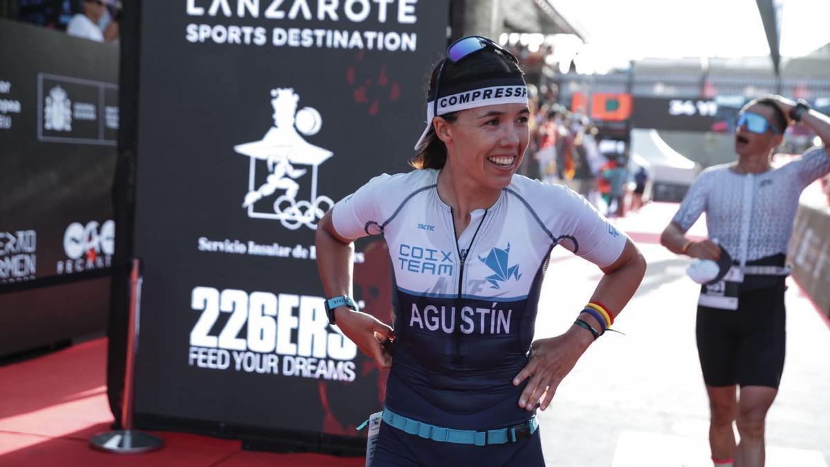 Patricia Agustín, sonriente tras cruzar la meta de una carrera