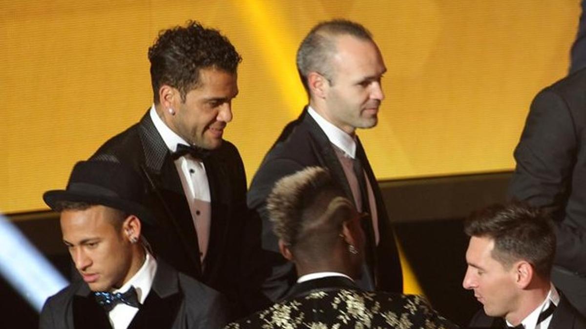 Los cuatro jugadores azulgranas saludaron a Pogba en la gala del Balón de oro