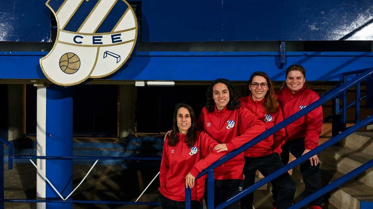 Las entrenadoras del juvenil A femenino del Europa Club de Fútbol.