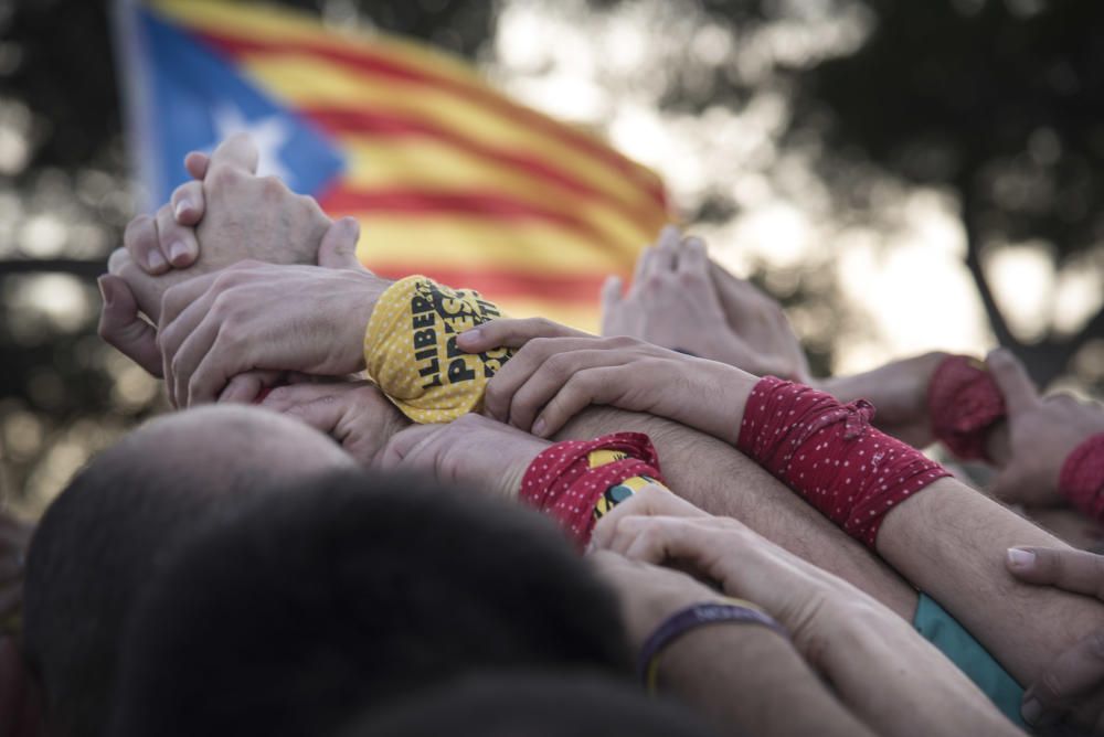 Sant Cugat porta la seva festa a Lledoners per estar al costat de Raül Romeva