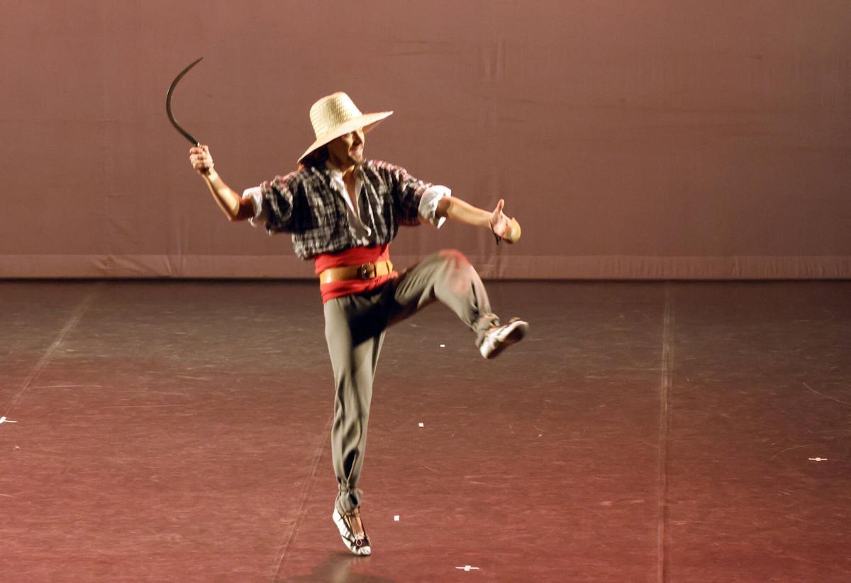 GALERIA | L’Esbart Dansaire Santvicentí estrena espectacle al Conservatori de Manresa GALERIA | L’Esbart Dansaire Santvicentí estrena espectacle al Conservatori de Manresa